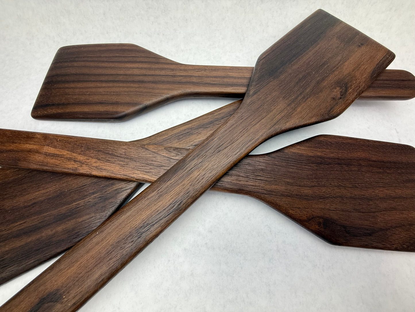 Walnut Large Flipper - For flipping larger delicate foods