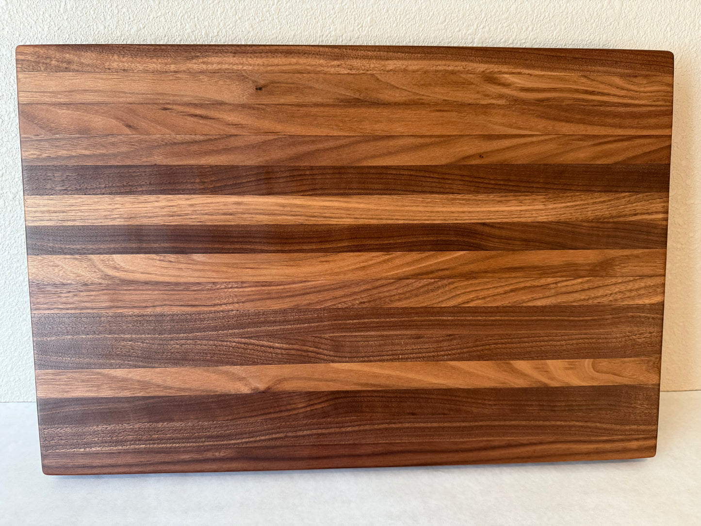 Walnut Edge Grain Cutting Board